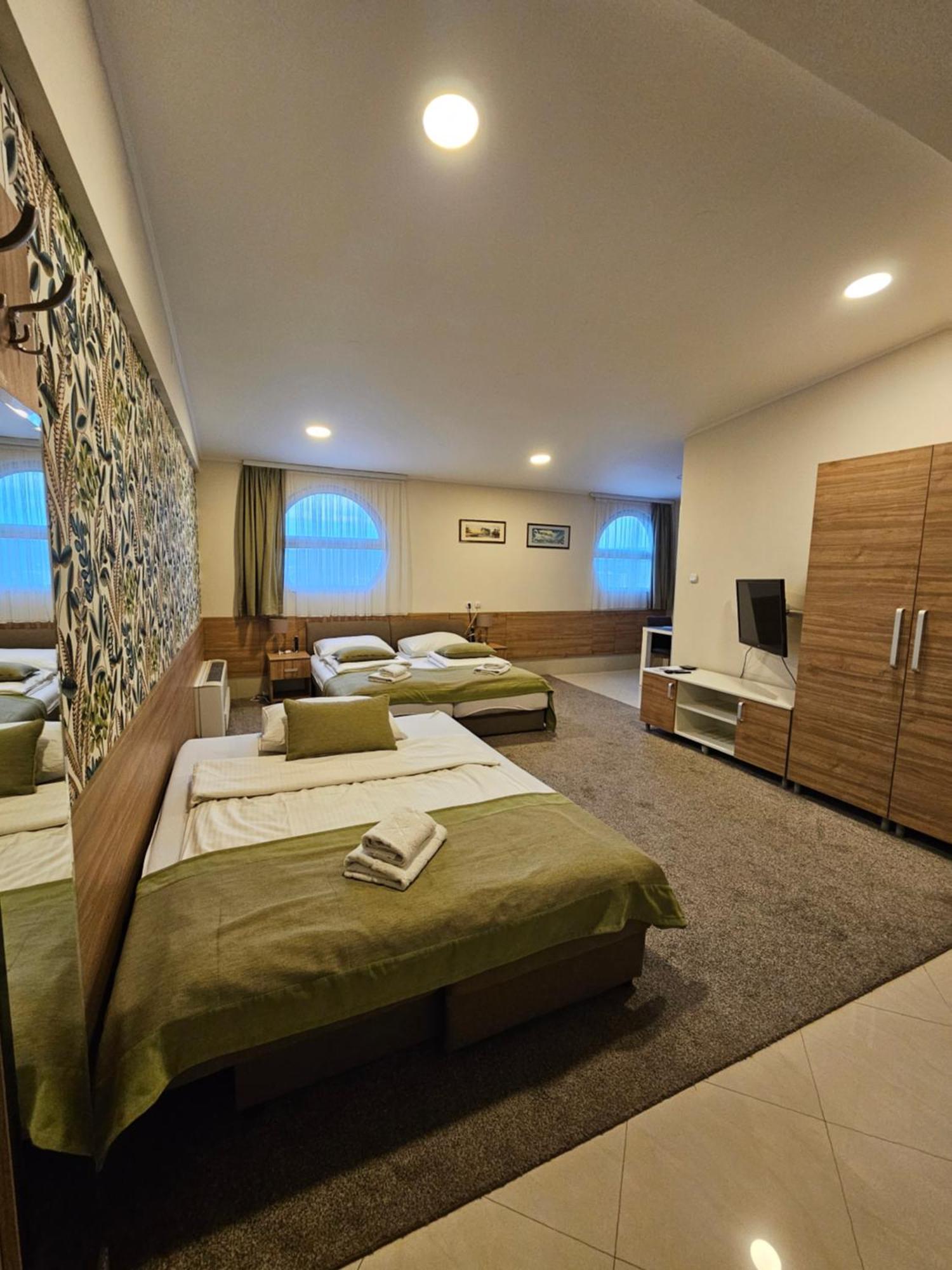 Apartments Alf - Om Banyaluka Dış mekan fotoğraf